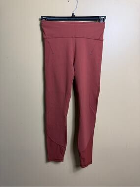 Lululemon Run Pace Rival Crops wine rust.  Size 6